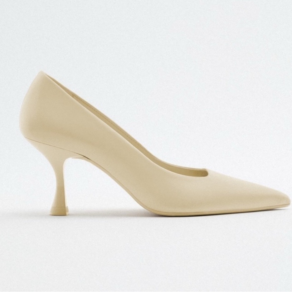 Zara Cream Pumps